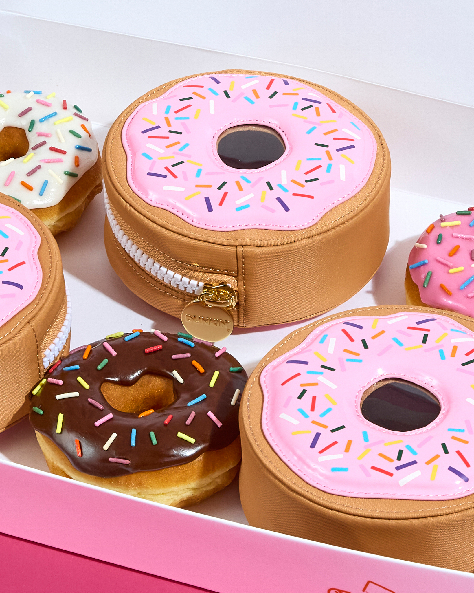 Dunkin' Donuts 腕時計　ノベルティ　完動品 Celebrate National Donut Day with Dunkin'® and Stoney Clover Lane